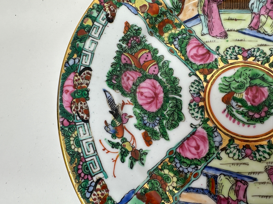 Just Added - Pair Of Vintage Chinese Rose Medallion Pattern Plates 9.25'W [Photo 6]