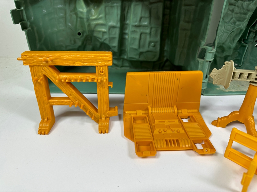 Just Added - Vintage Grayskull Castle Playset From Masters Of The Universe (MOTU) From The 1980s [Photo 6]