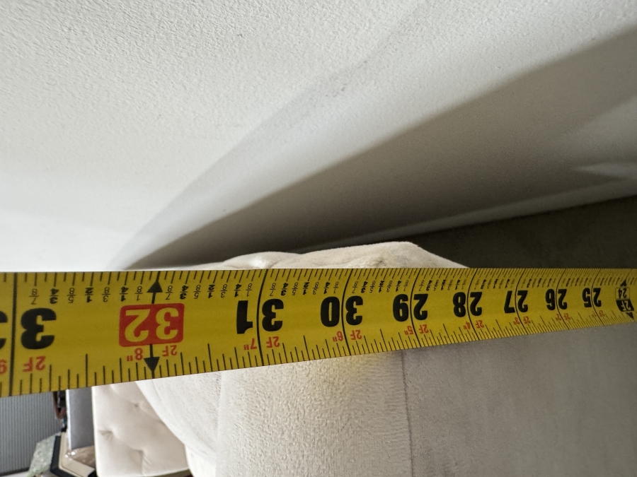 Just Added - Modern Microfiber Sofa 88'W x 33'D x 20'H [Photo 7]