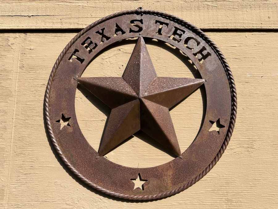 Vintage Texas Tech Rustic Metal Barn Star With Twisted Rope Design 24'W