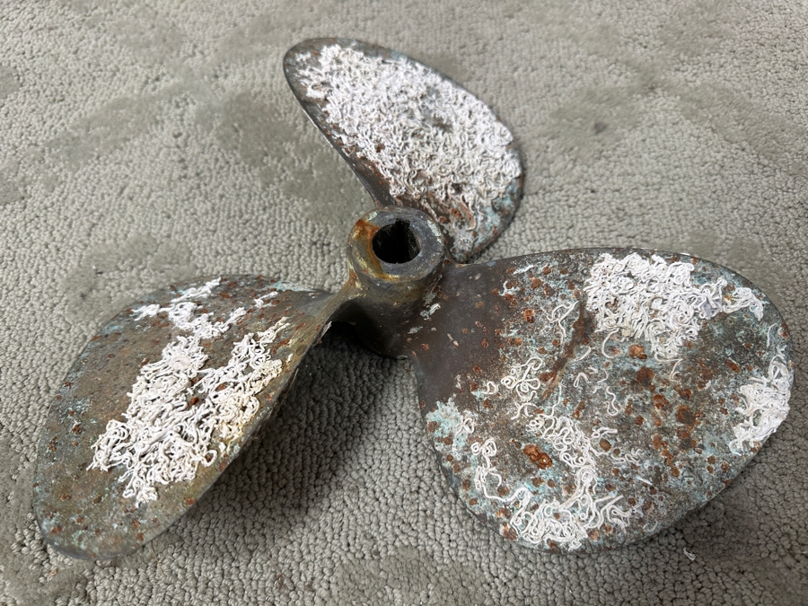 Vintage Metal 3-Blade Marine Propeller 12'W [Photo 3]