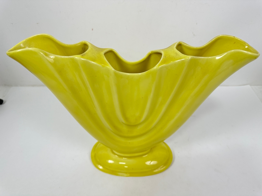 Vintage Camark Gladiola Fan Yellow Art Deco Vase Marked USA 288 13'W x 10'H [Photo 2]