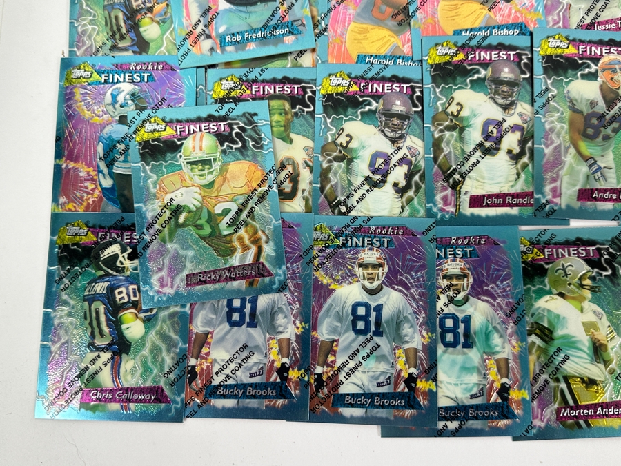 1995 Topps Finest Refractor Football Cards [Photo 11]