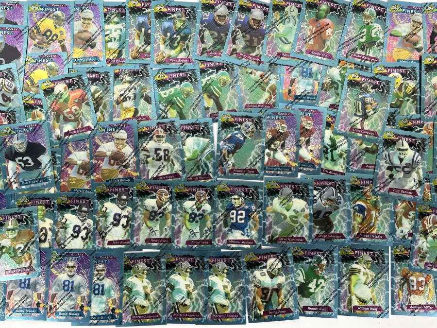 1995 Topps Finest Refractor Football Cards [Photo 2]