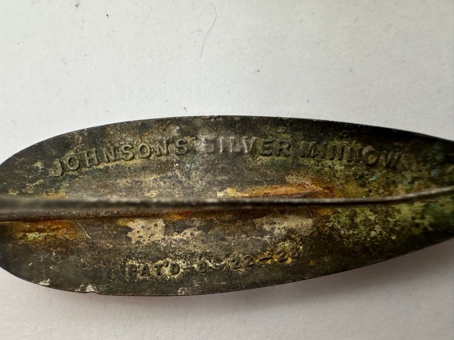 Collection Of Vintage Fishing Lures Including A Hellbender 'Hellraiser' Topwater Lure In Original Box, Johnson Silver Minnow Spoon, And Various Other Spinners And Spoons From The Mid-20th Century. 
 [Photo 15]