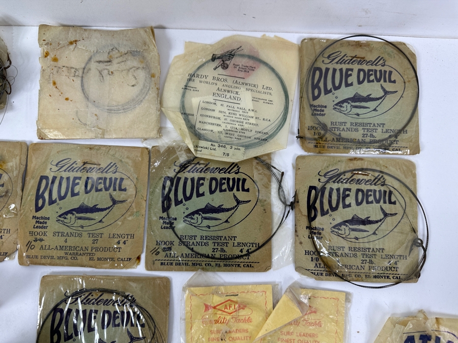 Vintage Mid Century Collection Of Fishing Tackle And Line Leaders, Featuring Glidewell's 'Blue Devil' And Catalina Tuna - Some in Original Packaging [Photo 8]