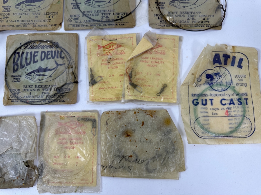 Vintage Mid Century Collection Of Fishing Tackle And Line Leaders, Featuring Glidewell's 'Blue Devil' And Catalina Tuna - Some in Original Packaging [Photo 6]