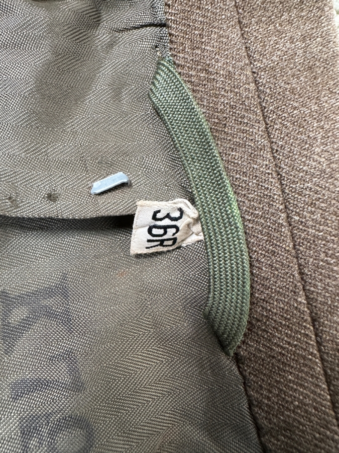 WWII US Army Eisenhower Uniform [Photo 6]