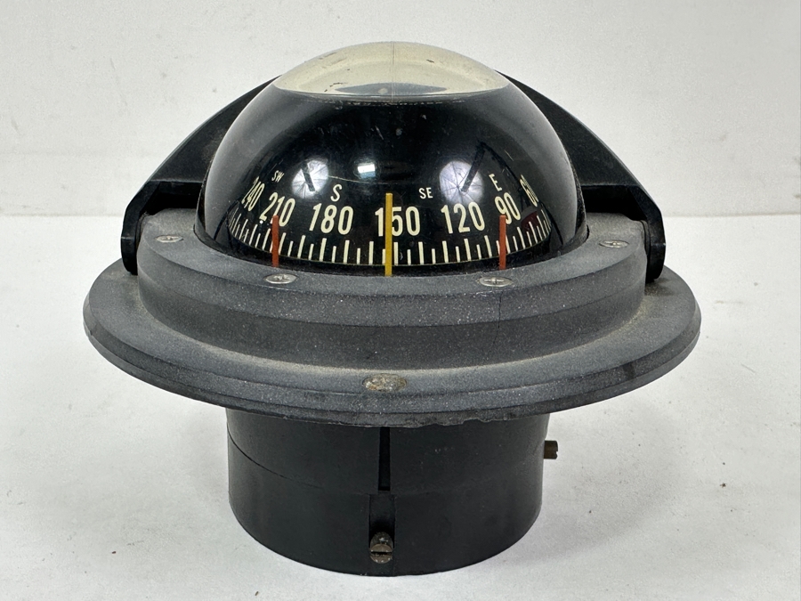 Ritchie Voyager F-83 Flush Mount Marine Compass
 [Photo 4]