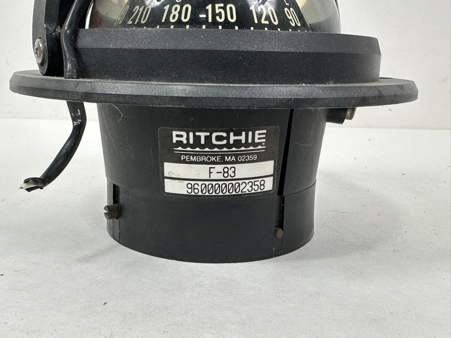 Ritchie Voyager F-83 Flush Mount Marine Compass
 [Photo 3]