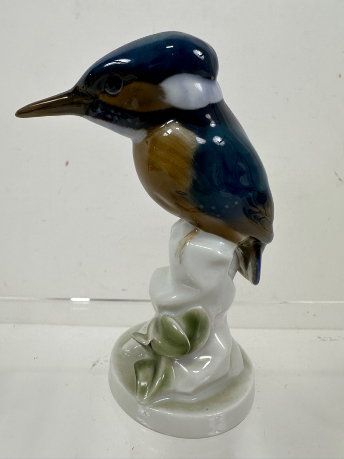 Vintage Rosenthal Porcelain Figurine Of A Kingfisher Bird Designed By Josef Fischer In 1926 4.5'H
 [Photo 2]