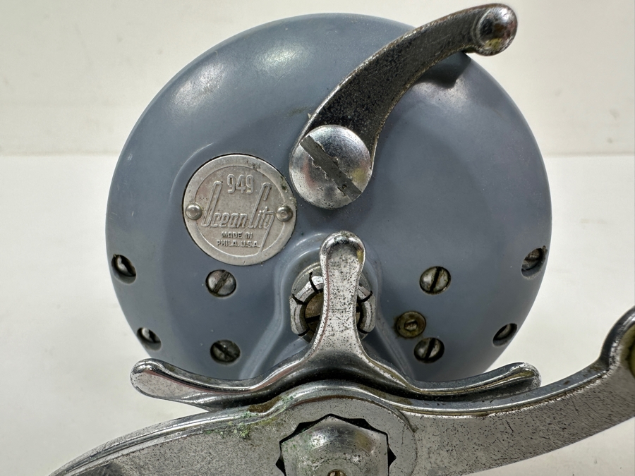 Vintage Ocean City Model 949 Saltwater Fishing Reel Manufactured in Philadelphia, USA [Photo 3]