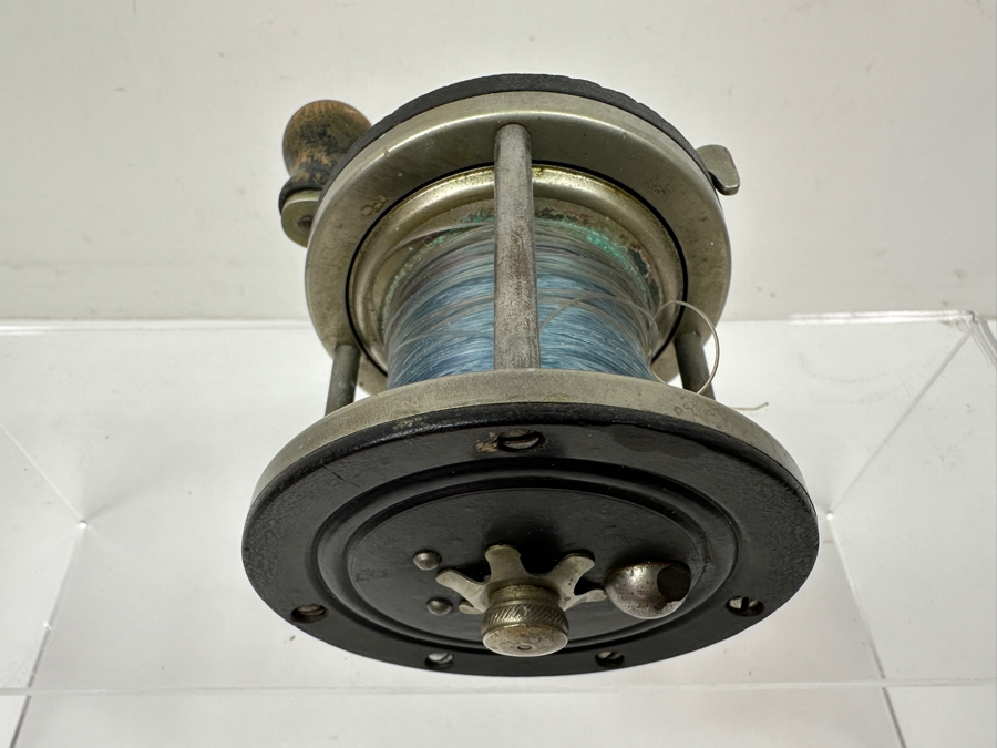 Vintage A.H. Fox Gun Co. Fishing Reel, 250-Yard Free Spool Model Made In Philadelphia, USA [Photo 7]