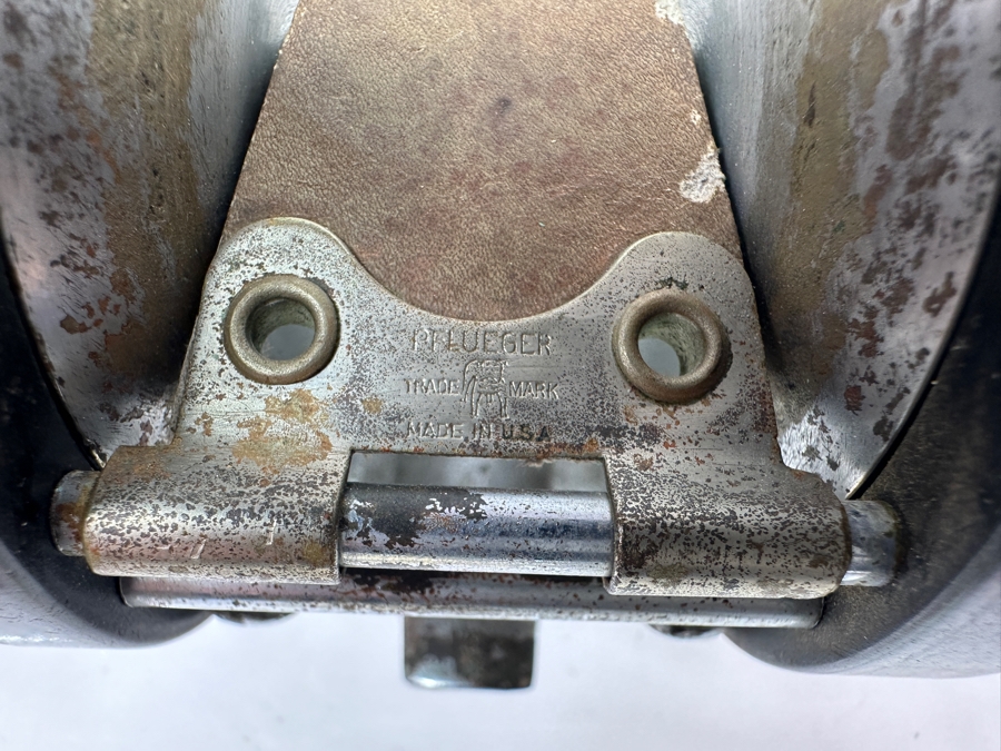 Vintage Pflueger Salt Walter Fishing Reel [Photo 6]