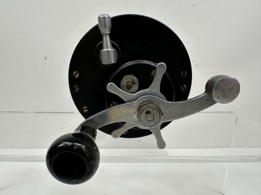 Vintage Pflueger Salt Walter Fishing Reel [Photo 4]