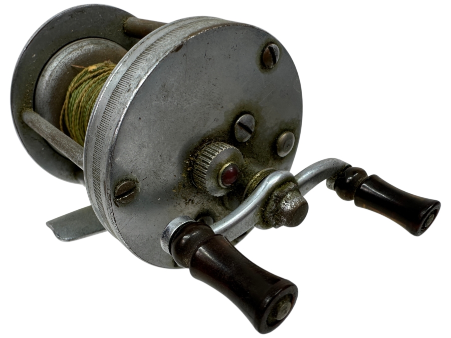 Vintage Unmarked Pflueger Trade Casting Reel Jeweled