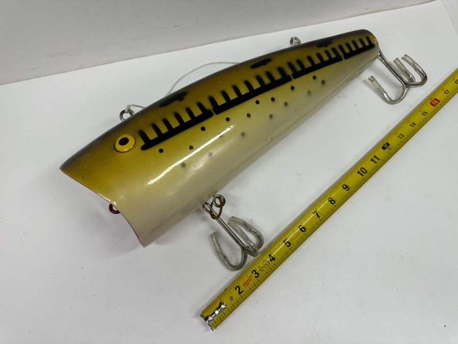 17' Giant Rebel Pop R Display Fishing Lure Large Scale Replica For Store Display Or Decoration 17'L [Photo 2]