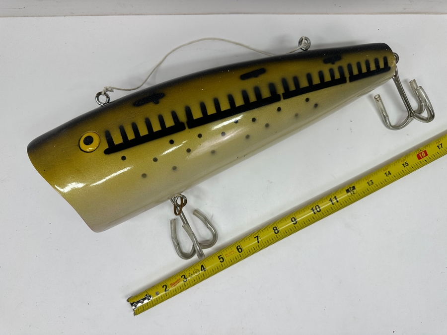 17' Giant Rebel Pop R Display Fishing Lure Large Scale Replica For Store Display Or Decoration 17'L [Photo 5]