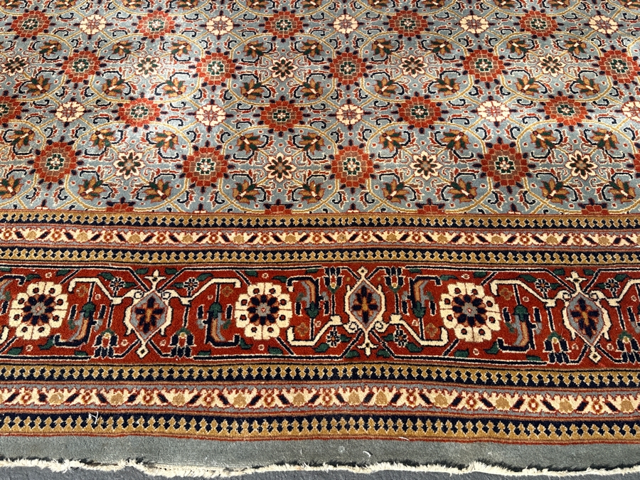 Hand Knotted Wool Persian Area Rug 96' X 118' [Photo 2]