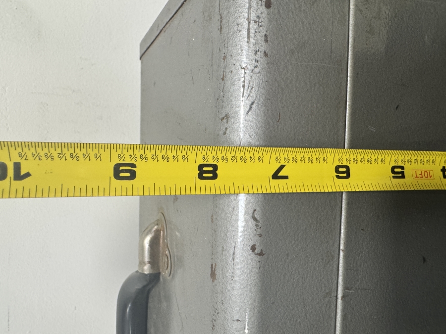 Just Added - Vintage Craftsman Metal Tool Box 17'W x 7'D x 7.5'H [Photo 7]