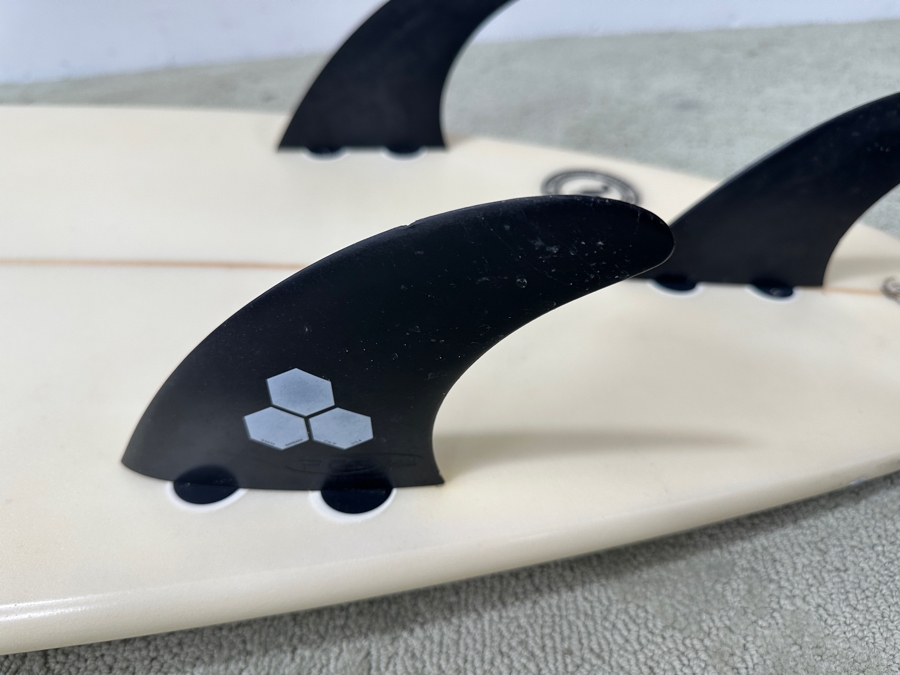 Al Merrick Surfboard 6' 4' X 19 1/2' [Photo 7]