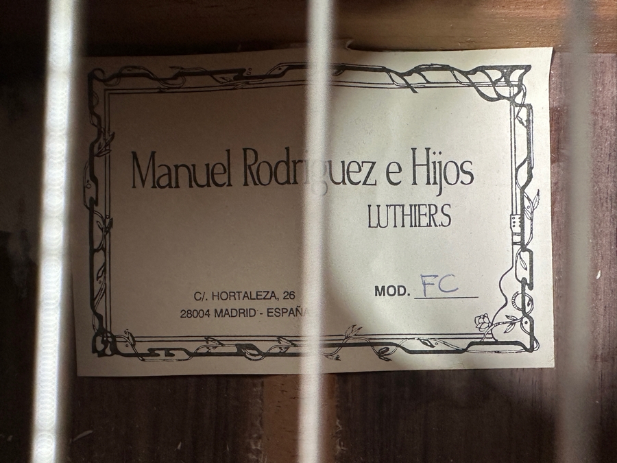 Just Added - Like New Spanish Handmade Flamenco Guitar By Manuel Rodriguez E Hijos - Luthier Of Concert Guitars For Classic And Flamenco Model FC With Hardcase And Nylon Strings - Madrid, Spain [Photo 4]