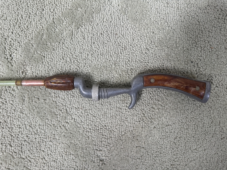 Just Added - Collection Of (12) Vintage Fishing Poles - See Photos [Photo 12]