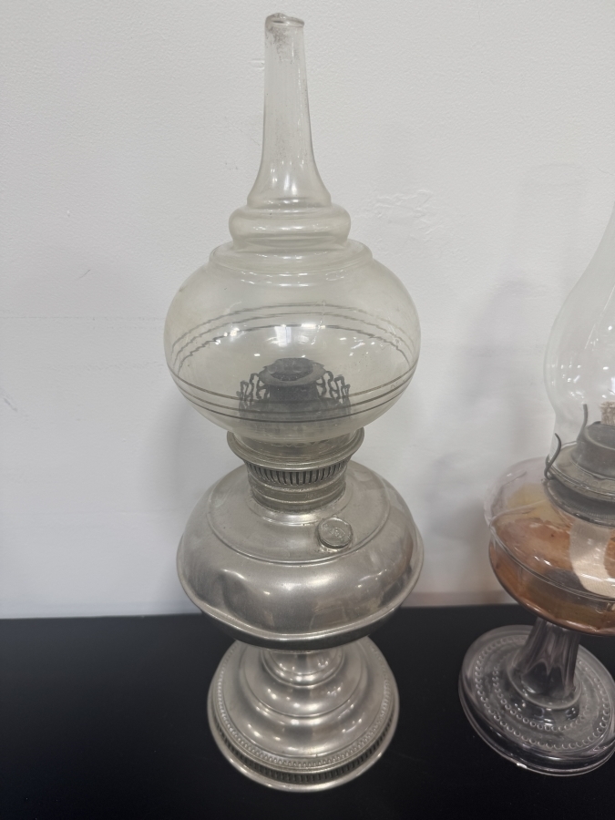 Just Added - (2) Antique Kerosene Lamps Including A Rayo Center Draft Lamp By Bradley And Hubbard
 [Photo 5]