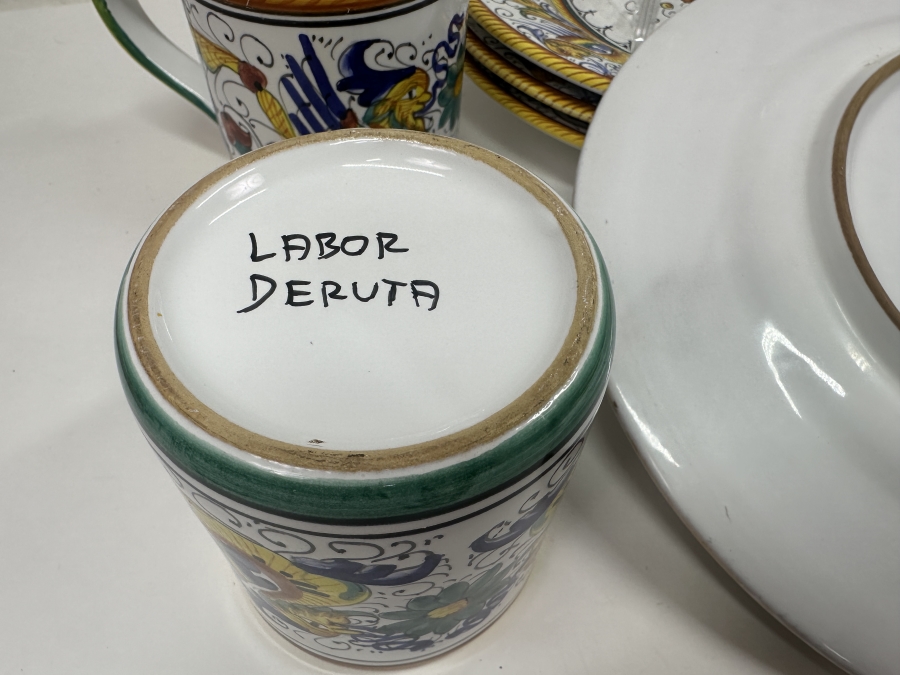 Just Added - Italian Deruta, Italy Hand Painted (4) Coffee Cups And (4) 10' Plates [Photo 6]