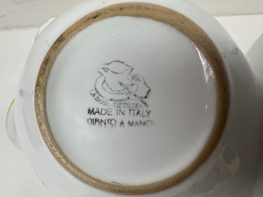 Just Added - Italian Deruta, Italy Hand Painted Divided Dish With Handle 10.25'W [Photo 5]