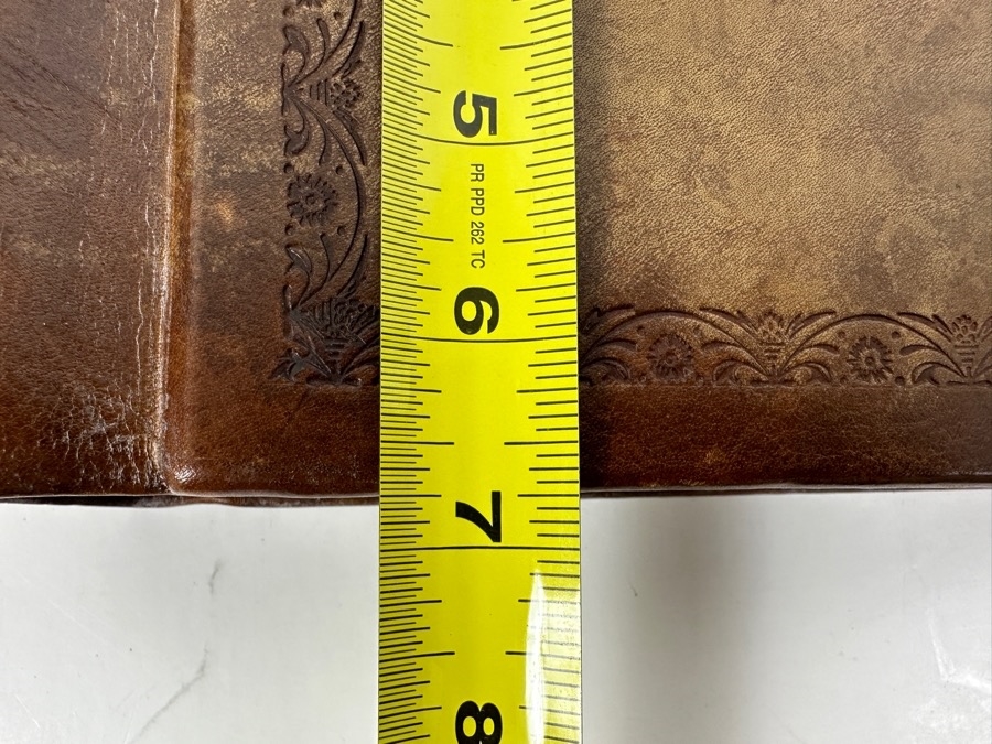 Just Added - (3) New Handmade Italian Leather Diaries Notebooks Scrapbooks By Daisy Arts 8 X 7 Retails $300+ [Photo 8]