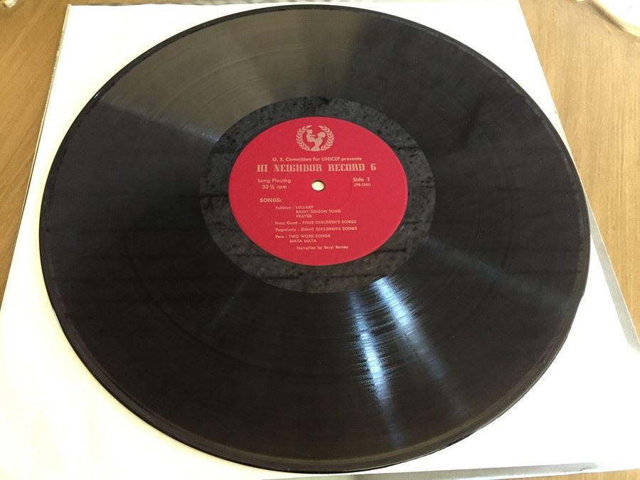 Hi Neighbor Record 6 -  U.S. Committee for UNICEF - PB-1342 [Photo 3]