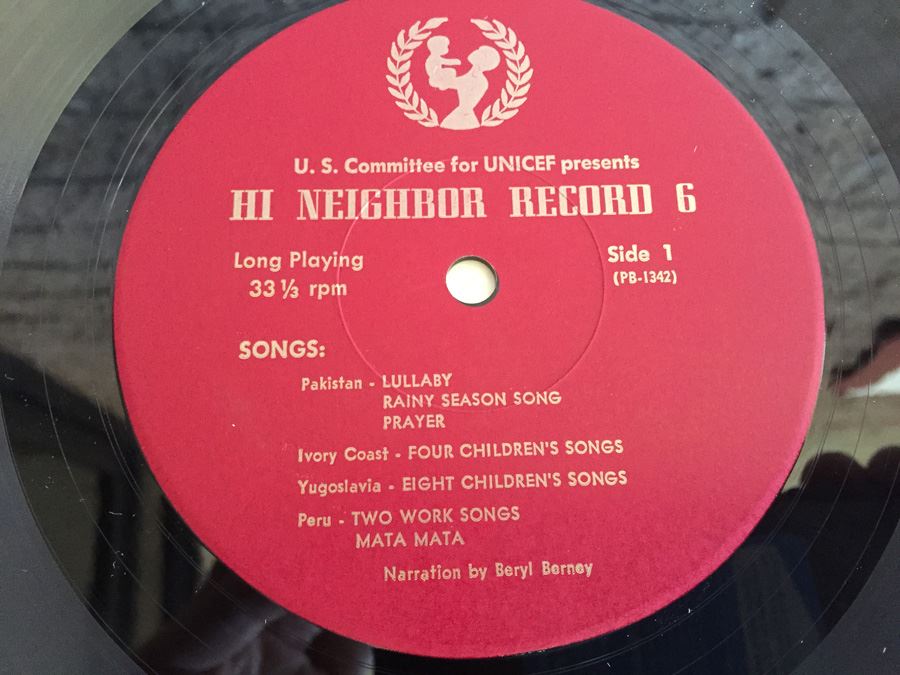 Hi Neighbor Record 6 -  U.S. Committee for UNICEF - PB-1342 [Photo 4]