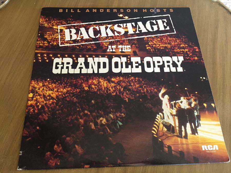 Bill Anderson - Backstage At The Grand Ole Opry - RCA ‎- AHL1-4350 [Photo 1]