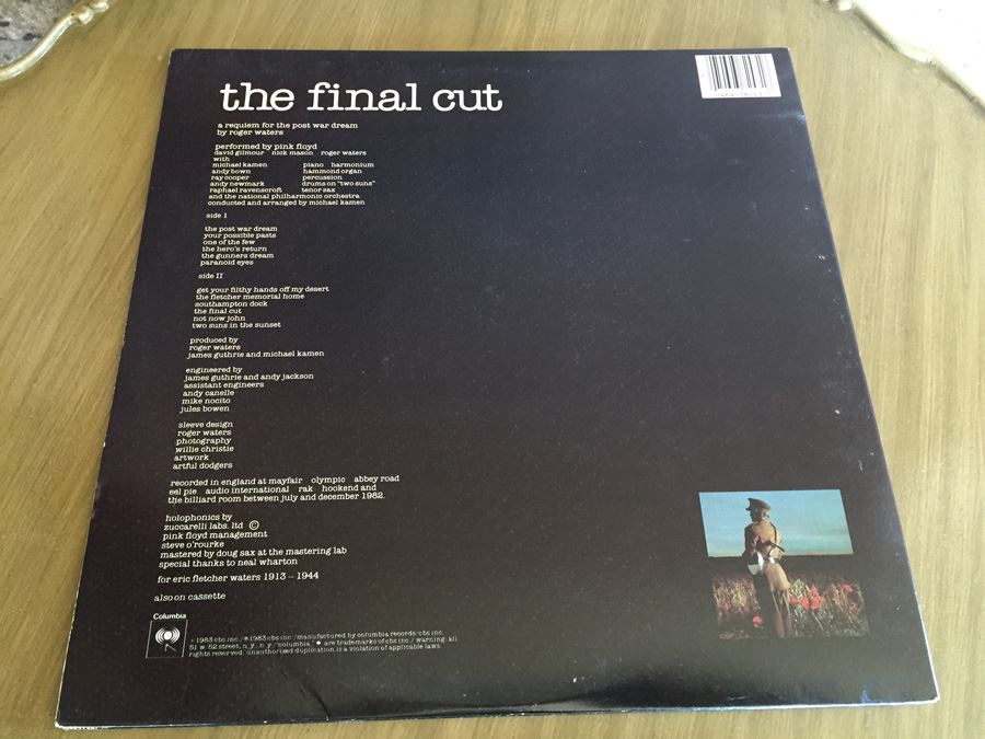 Pink Floyd ‎- The Final Cut - Columbia ‎- QC 38243 [Photo 2]