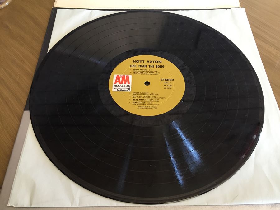 Hoyt Axton ‎- Less Than The Song - A&M Records ‎- SP 4376 [Photo 4]