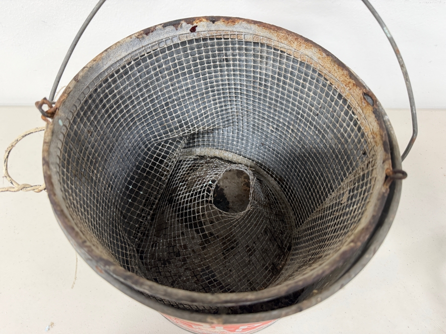 Just Added - Collectible Old Pal Metal Minnow Bucket 9.5W X 9H [Photo 3]