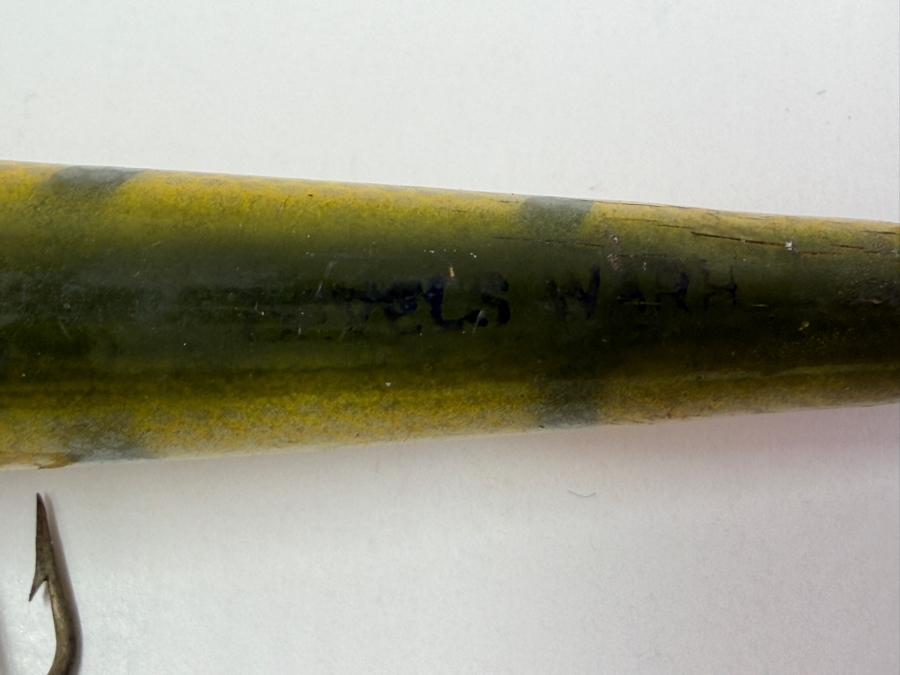 Just Added - Vintage Smithwick Yellow Devil's Horse Toothpick Wooden Fishing Lure 4.75L [Photo 5]