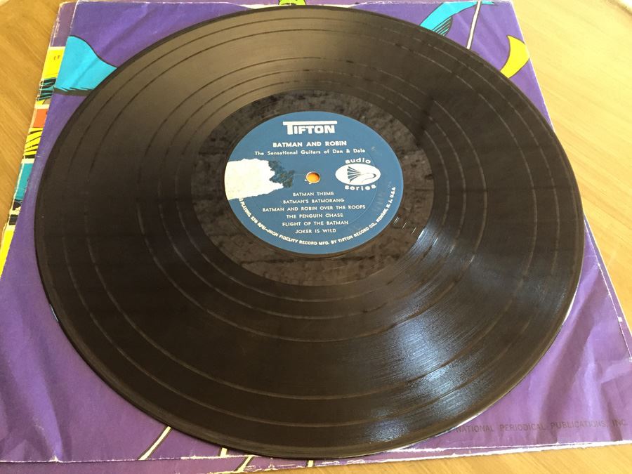 Sensational Guitars Of Dan & Dale, The ‎- Batman And Robin - Tifton ‎- 78002 [Photo 4]