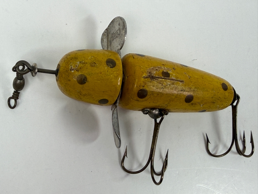Just Added - Vintage Pflueger Globe 'Bulldog' Wooden Fishing Lure 5L [Photo 4]