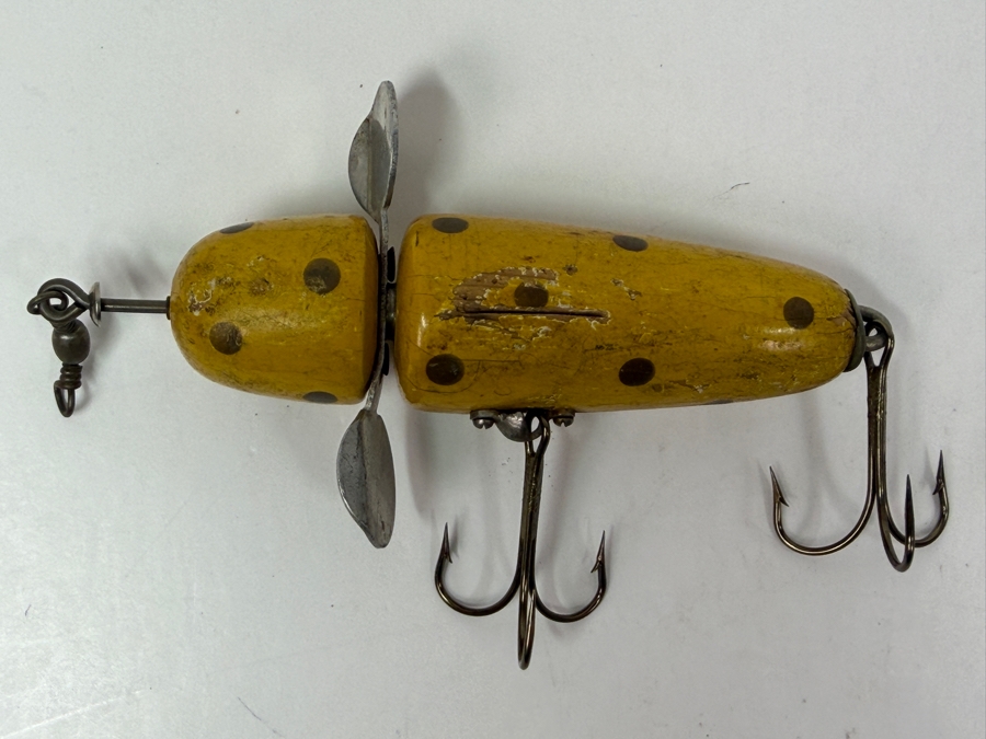 Just Added - Vintage Pflueger Globe 'Bulldog' Wooden Fishing Lure 5L [Photo 3]