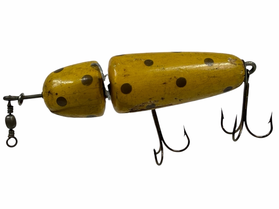 Just Added - Vintage Pflueger Globe 'Bulldog' Wooden Fishing Lure 5L [Photo 2]