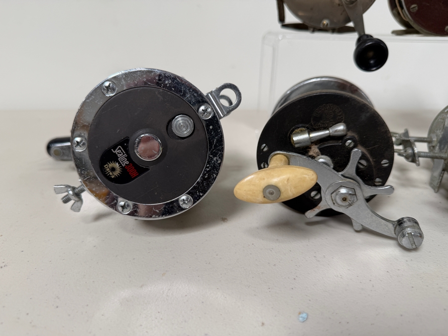 Just Added - (8) Vintage Salt Water Fishing Reels Including Brands Like Penn, Ocean City, Pflueger, 4 Brothers And Daiwa [Photo 4]