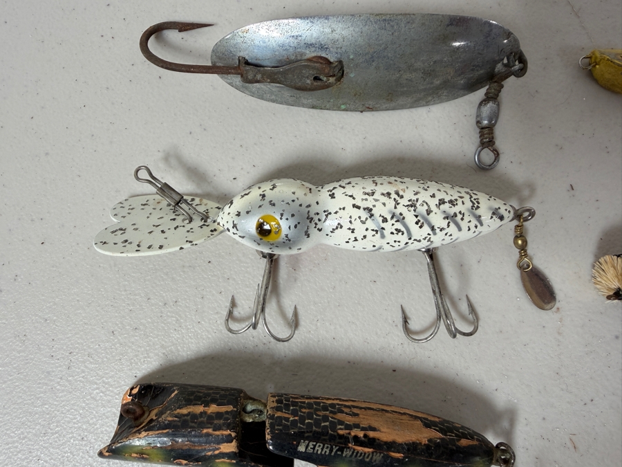 Just Added - (10) Vintage Fishing Lures - See Photos [Photo 3]