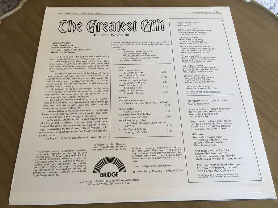 Blend Wright Trio, The - The Greatest Gift - Bridge - CRS-2264 [Photo 2]
