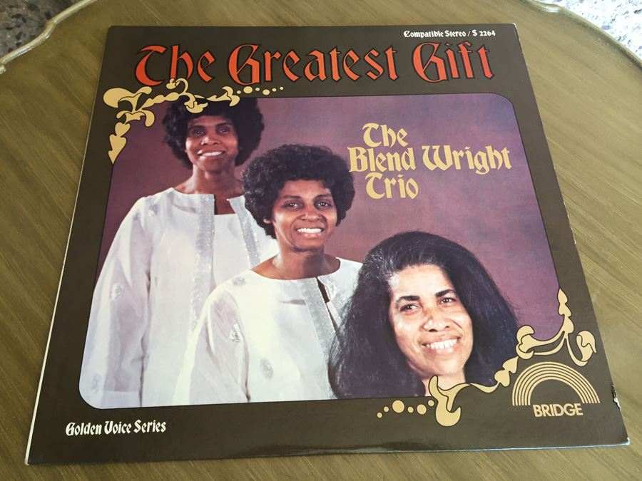 Blend Wright Trio, The - The Greatest Gift - Bridge - CRS-2264 [Photo 1]