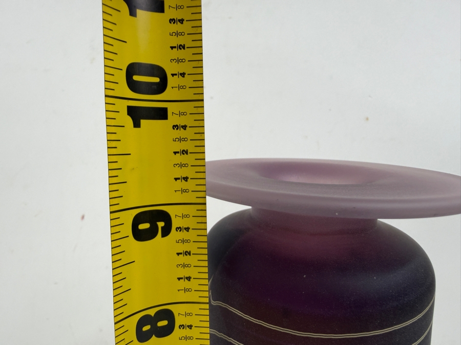 Robert Wynne Of Denizen Glass Studio Purple Art Glass Vase 9.5'H
 [Photo 7]