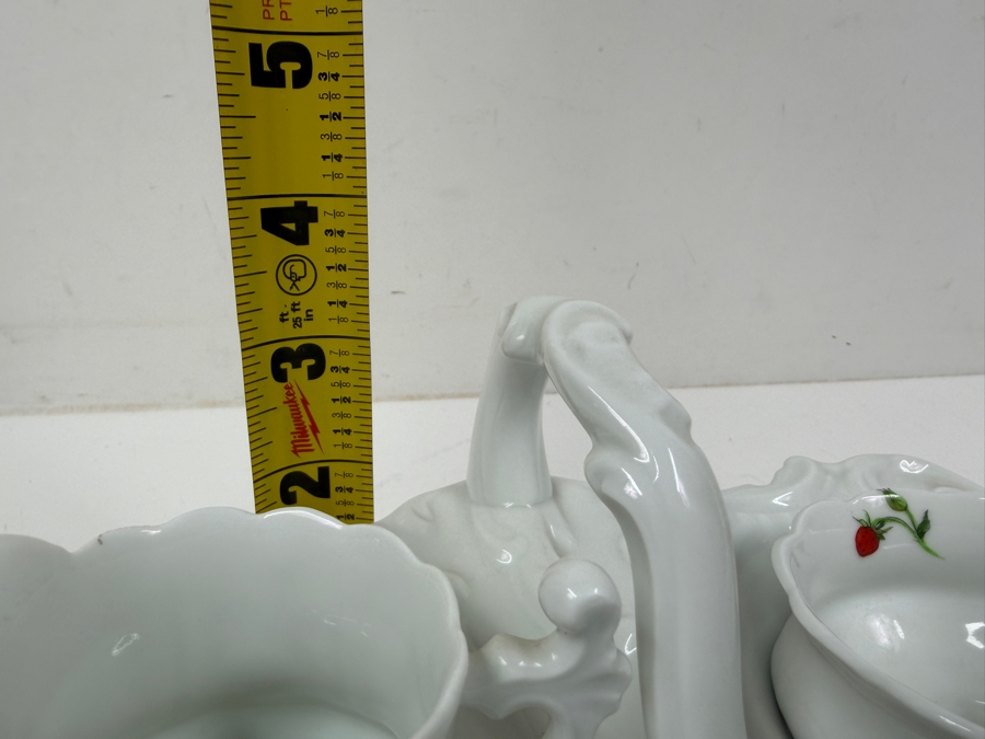 Limoges France 'Peint A La Main' Porcelain Serving Platter With Scalloped Edge And Strawberry Motif 11' W X 9.5'D X 3.5'H [Photo 11]