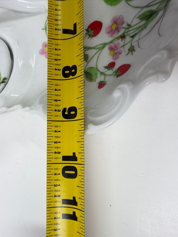 Limoges France 'Peint A La Main' Porcelain Serving Platter With Scalloped Edge And Strawberry Motif 11' W X 9.5'D X 3.5'H [Photo 9]