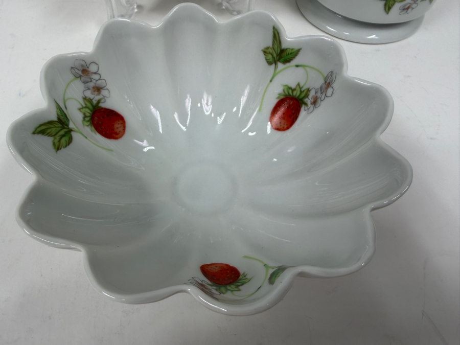 Lot Of (3) Vintage French Limoges Porcelain Items Including Footed Bowl, Plate and Coffee Pot - See Photos for Details [Photo 4]